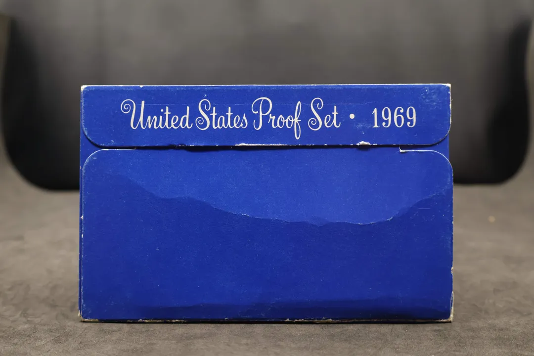 Lot 14 — United States 1969 Proof Set
