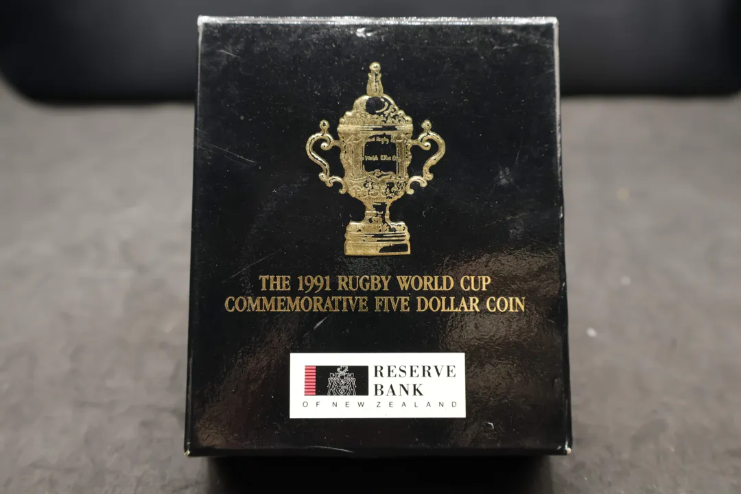 Lot 32 — Queen Elizabeth II Commemorative Coin Set/Presentation Pack