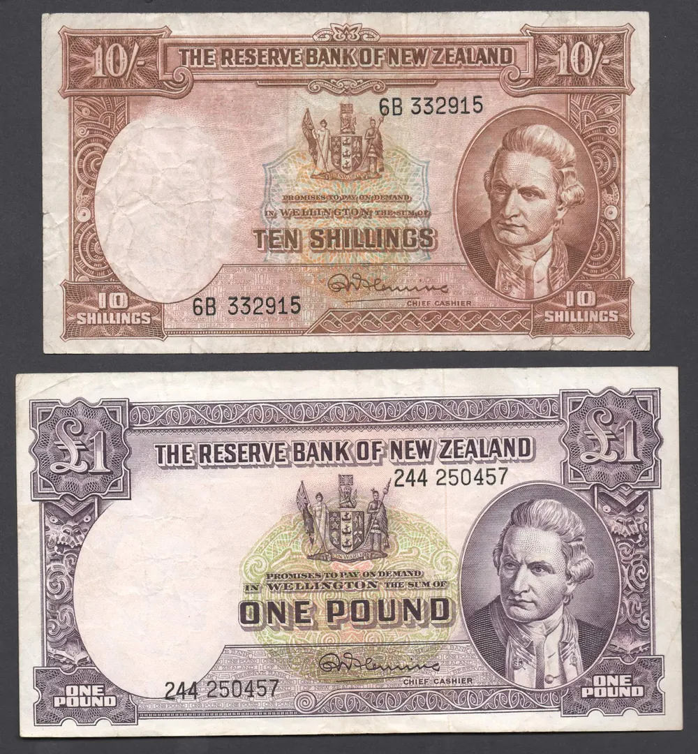Lot 27 — New Zealand 10 Shillings Banknote with Penny